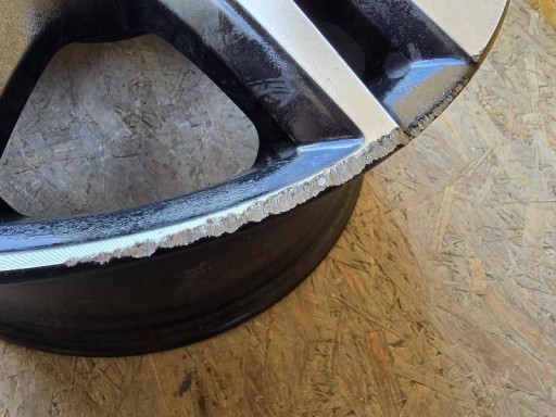 FELGA ALUMINIJSKA 18 VOLVO S60 V60 V90 8JX18H2 ET42 31471482 FELGA ALUMINIJSKA 18 VOLVO S60 V60 V90 8JX18H2 ET42 31471482