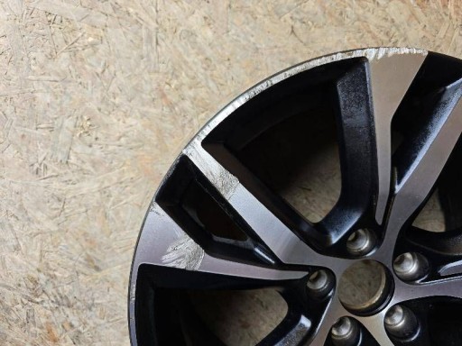 FELGA ALUMINIJSKA 18 VOLVO V60 S60 8JX18H2 ET42 31471482 FELGA ALUMINIJSKA 18 VOLVO V60 S60 8JX18H2 ET42 31471482