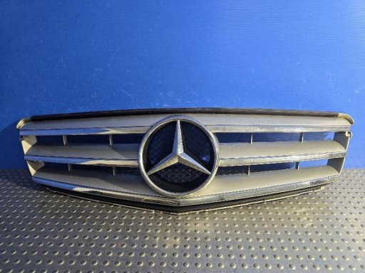 MASKA PREDNJA STRANA MERCEDES-BENZ C W204 C-KLASA A2048800023 MASKA PREDNJA STRANA MERCEDES-BENZ C W204 C-KLASA A2048800023
