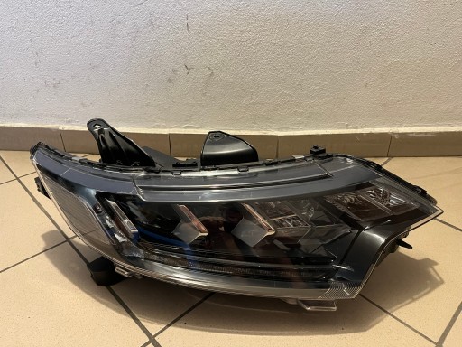 MITSUBISHI OUTLANDER REDIZAJN LED 18- LAMPA FAR PREDNJA DESNA STRANA 4BX19