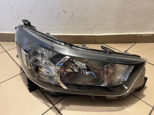 TOYOTA HILUX VIII 8 20- LAMPA FAR PREDNJA STRANA DESNA 1EJ-923364