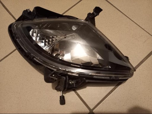 HYUNDAI IX20 IX-20 10- MAGLENKA DESNA STRANA