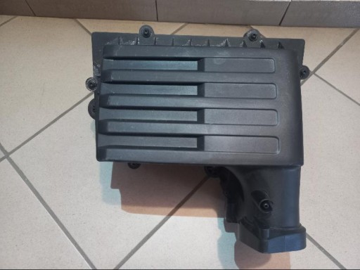 KUČIŠTE FILTERA ZRAKA VW AUDI SKODA 1.6 TDI 5Q0129607S