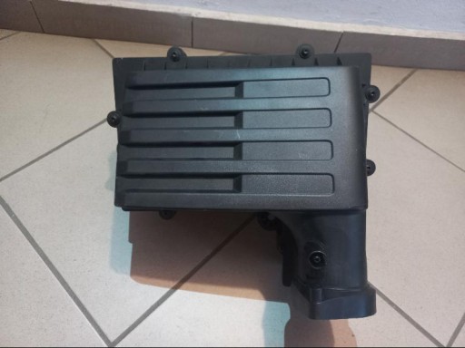 KUČIŠTE FILTERA ZRAKA VW AUDI SKODA 1.6 TDI 5Q0 5Q0129607S