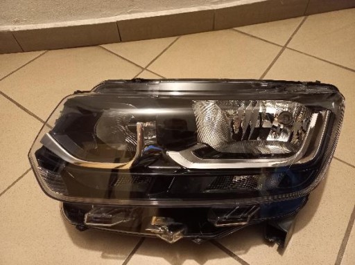 TOYOTA PROACE CITY VERSO LAMPA FAR LIJEVA STRANA PREDNJA