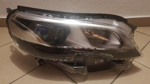 PEUGEOT EXPERT III 3 TRAVELER XENON LAMPA FAR PREDNJA STRANA DESNA