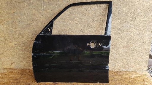 MITSUBISHI PAJERO IV 4 VRATA LIJEVA PREDNJA STRANA