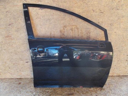 TOYOTA VERSO VRATA PREDNJA STRANA DESNA