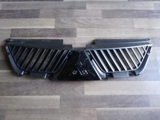 MASKA BRANIKA MITSUBISHI OUTLANDER 07-09