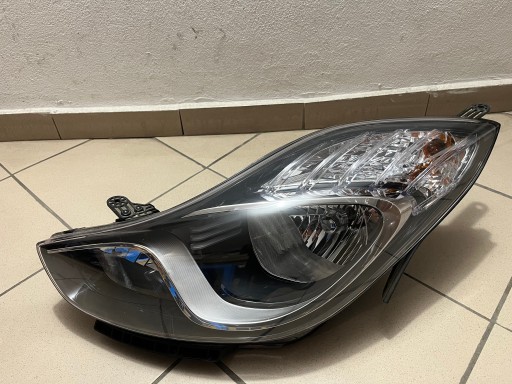 HYUNDAI IX20 IX-20 10- LAMPA FAR PREDNJA STRANA LIJEVA