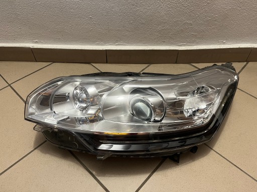LAMPA FAR PREDNJA STRANA LIJEVA CITROEN C5 C-5 III 3 REDIZAJN XENON X7 11- 9674399580