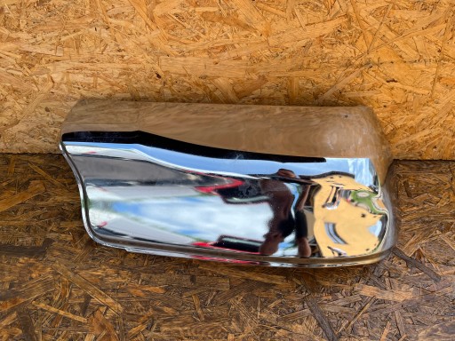 BOČNI DIO BRANIKA DESNA STRANA ZADNJI TOYOTA HILUX VIII 8