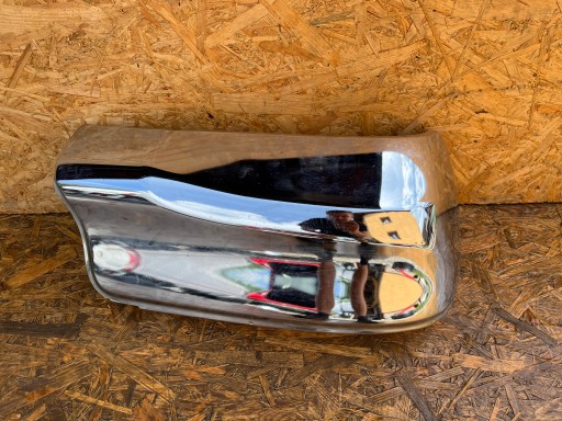 BOČNI DIO BRANIKA DESNA STRANA ZADNJI TOYOTA HILUX VIII 8