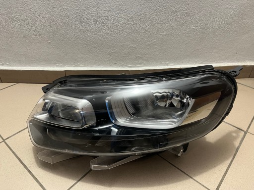 LAMPA FAR PREDNJA STRANA LIJEVA CITROEN JUMPY III OPEL VIVARO COMBO 9808567780