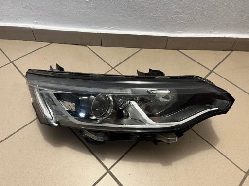 RENAULT TALISMAN LAMPA FAR PREDNJA STRANA DESNA