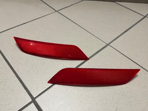 SKODA YETI 1 I 5L0 MAČJE OKO (KATADIOPTER) SPOJLER DODATAK BRANIKA ZADNJI LIJEVA STRANA DESNA