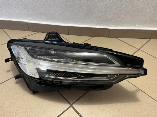 VOLVO V60 II S60 MID LED LAMPA FAR PREDNJA STRANA DESNA 32347007