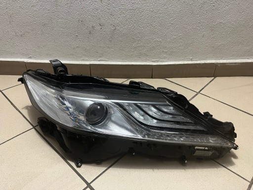 TOYOTA CAMRY VII 8 LED 17- LAMPA FAR PREDNJA STRANA DESNA