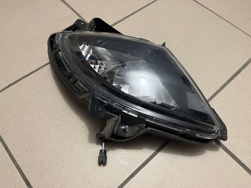 HYUNDAI IX20 IX-20 10- LAMPA FAR MAGLENKA DESNA STRANA