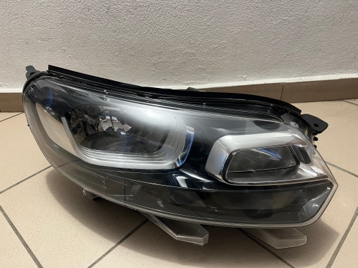 LAMPA FAR PREDNJA STRANA DESNA CITROEN JUMPY III 3 OPEL VIVARO C 16- 9808567680