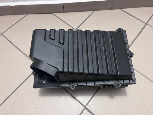 KUČIŠTE FILTERA ZRAKA AUDI VOLKSWAGEN VW SEAT RS3 A3