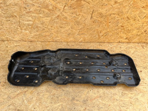 POKLOPAC POSUDA GORIVA TOYOTA HILUX VIII 15-