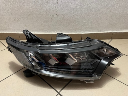 MITSUBISHI OUTLANDER 3 III REDIZAJN LED LAMPA FAR PREDNJA STRANA DESNA 4BX19-8301D3
