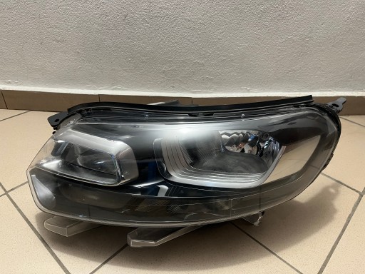 LAMPA FAR PREDNJA STRANA LIJEVA CITROEN JUMPY III 3 OPEL VIVARO C 16- 9808569080