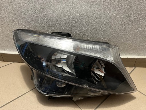 LAMPA FAR PREDNJA STRANA DESNA MERCEDES W447 A447 VITO VIANO A4479067800