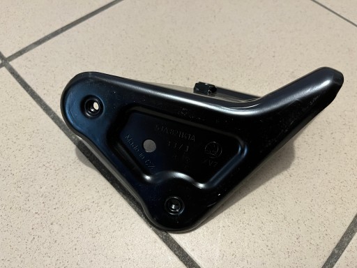 SEAT TOLEDO IV SKODA RAPID NOSAČ BLATOBRANA LIJEVA STRANA