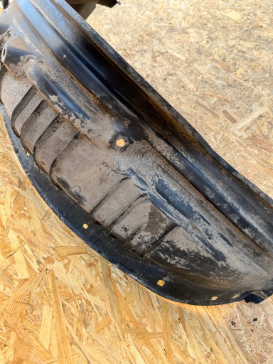TOYOTA HILUX PVC BLATOBRANA ZADNJA ZADNJI LIJEVA