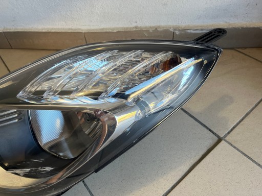 HYUNDAI IX20 IX-20 10- LAMPA FAR PREDNJA STRANA LIJEVA