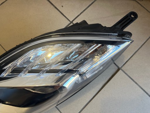HYUNDAI IX20 IX-20 10- LAMPA FAR PREDNJA STRANA LIJEVA