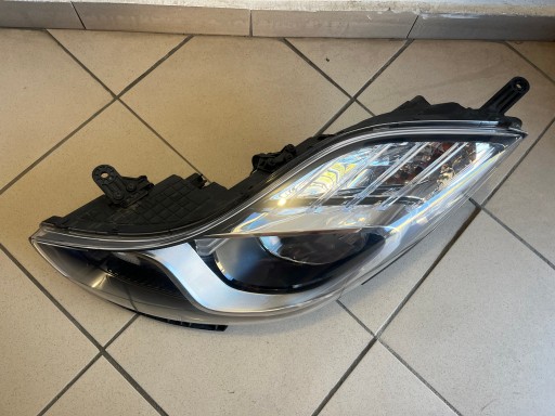 HYUNDAI IX20 IX-20 10- LAMPA FAR PREDNJA STRANA LIJEVA