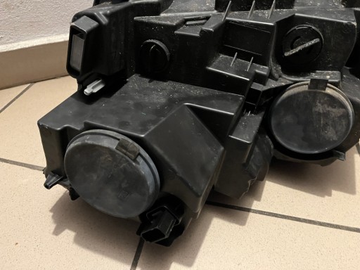 TOYOTA PROACE CITY VERSO 19- LAMPA FAR PREDNJA DESNA STRANA TOYOTA PROACE CITY VERSO 19- LAMPA FAR PREDNJA DESNA STRANA
