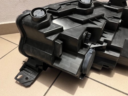 TOYOTA PROACE CITY VERSO 18- LAMPA FAR PREDNJA STRANA LIJEVA 9835780680