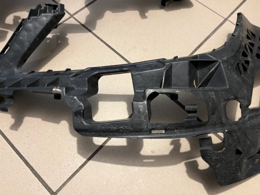 NOSAČ BRANIKA LIJEVA STRANA DESNA MERCEDES C W204 A204 NOSAČ BRANIKA LIJEVA STRANA DESNA MERCEDES C W204 A204