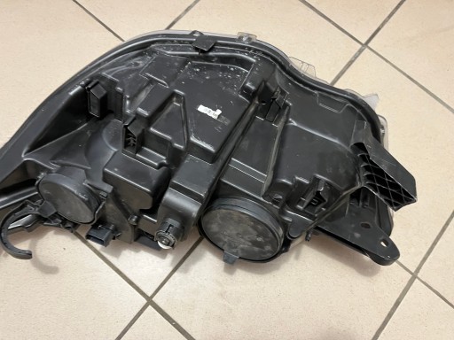 LAMPA FAR PREDNJA STRANA DESNA CITROEN C4 DS4 II 2 REDIZAJN 15- 9808623780