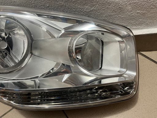 LAMPA FAR PREDNJA STRANA DESNA KIA VENGA 09- 92102-1P000