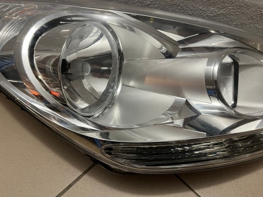 LAMPA FAR PREDNJA STRANA DESNA KIA VENGA 09- 92102-1P000