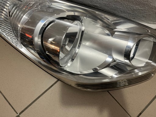 LAMPA FAR PREDNJA STRANA DESNA KIA VENGA 09- 92102-1P000