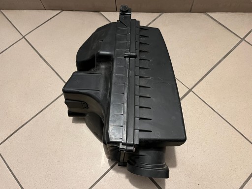 KUČIŠTE FILTERA ZRAKA VOLVO V70 III S80