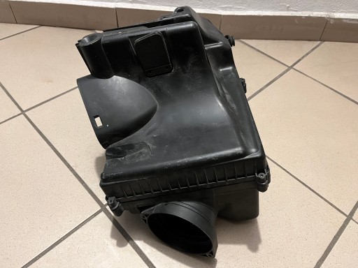 KUČIŠTE FILTERA ZRAKA VOLVO V70 III S80