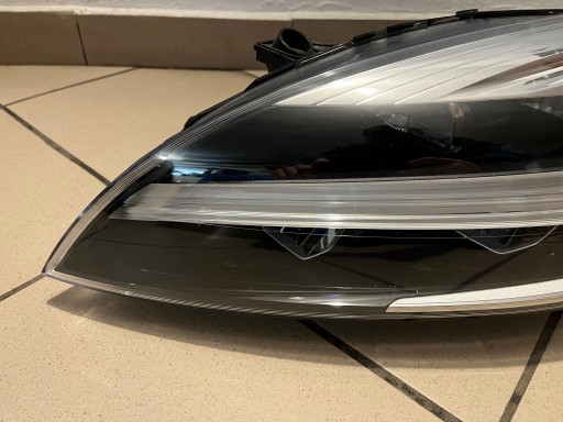 VOLVO S40 V40 II 2 REDIZAJN LED LAMPA FAR LIJEVA STRANA PREDNJA 32228483