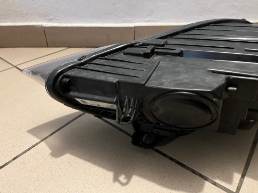 VOLVO S40 V40 II 2 REDIZAJN LED LAMPA FAR LIJEVA STRANA PREDNJA 32228483