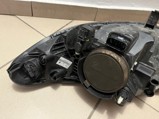 LAMPA FAR PREDNJA STRANA DESNA FORD ECOSPORT 12- CN15-13W029BH
