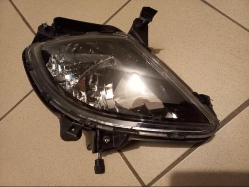 HYUNDAI IX20 IX-20 10- MAGLENKA DESNA STRANA