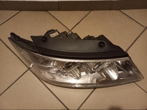 HYUNDAI SONATA 5 V REDIZAJN LAMPA FAR PREDNJA STRANA DESNA