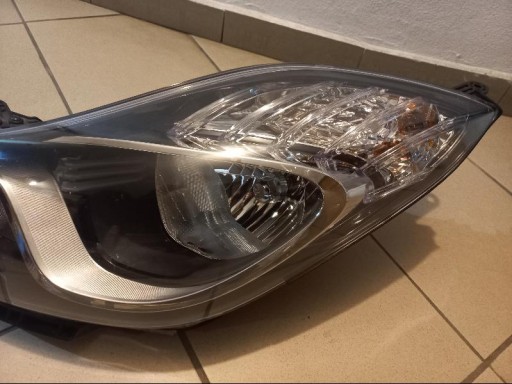 HYUNDAI IX20 IX-20 10- LAMPA FAR LIJEVA STRANA PREDNJA
