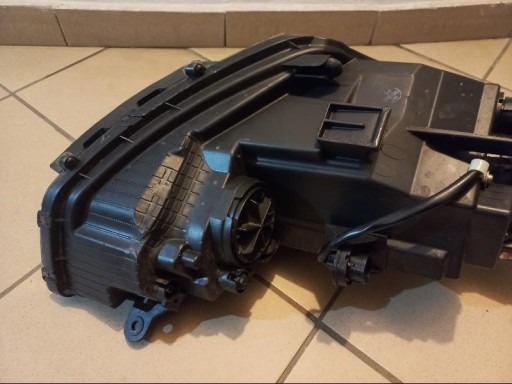 HYUNDAI IX20 IX-20 10- LAMPA FAR LIJEVA STRANA PREDNJA